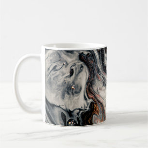Meisterwerk der Designkunst. Schwünge aus Marmor u Kaffeetasse
