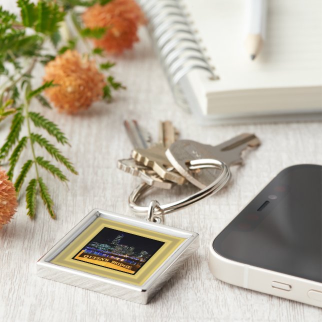 Melbourne Australia CBD Lights over Queen's Bridge Schlüsselanhänger (Seite)