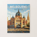 Melbourne Australia Reisen Vintag<br><div class="desc">Melbourne Retrovektor-Reiseschema. Melbourne ist die Hauptstadt des südöstlichen australischen Staat von Victoria. Im Zentrum der Stadt befindet sich der moderne Platz der Föderation mit Plätzen,  Bars und Restaurants am Yarra River.</div>