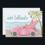 Mele Kalikimaka Frory Christmas Beach Surf Foto Feiertagskarte<br><div class="desc">Mele Kalikimaka oder Frohe Weihnachten für Sie! Freuen Sie sich auf Grafikdesign mit Strandvibe,  Niedlich rosafarbenem Auto,  Surfbrett und Strandszene. Fügen Sie ein Foto auf der Rückseite hinzu.</div>