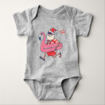 Mele Kalikimaka Santa Flamingo Christmas Getaways Baby Strampler<br><div class="desc">Hast du vor, zu Weihnachten nach Hawaii zu reisen? Vergessen Sie nicht, den Einheimischen ein frohes Weihnachtsfest mit diesem lustigen und einzigartigen tropischen Abschlag für die Weihnachtszeit zu wünschen. Mit der Phrase Mele Kalikimaka, was frohe Weihnachten bedeutet. Das perfekte Geschenk für jeden, der zu Weihnachten in Hawaii Urlaub macht oder...</div>