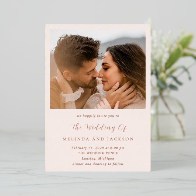 Melinda Modern Wedding Folieneinladung (Stehend vorne)