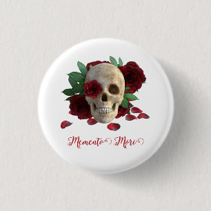 Memento Mori. Schädel mit rote Rosen Button