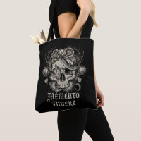 Memento Vivere Gothicischer Totenkopf mit Schlange