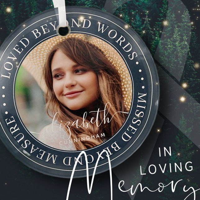 Memorial Loved Beyond Words Elegantes Chic Foto Ornament Aus Glas (Von Creator hochgeladen)
