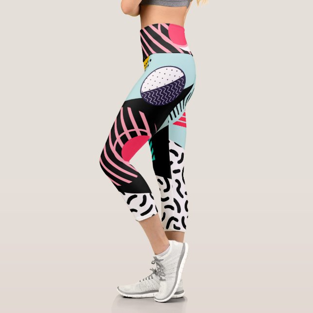 Memphis Pattern Capri Leggings (Links)