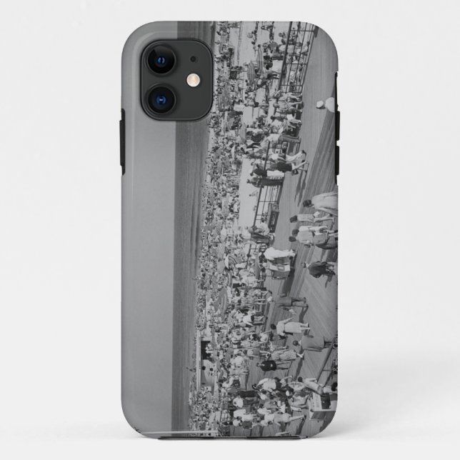 Menge auf Strand Case-Mate iPhone Hülle (Rückseite)