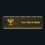 Menorah Flame Lineal<br><div class="desc">Eine braune und goldene digitale Darstellung der jüdischen siebenverzweigten Menorah (Hebräisch: מְ נ וֹ רָ ‎). Fügen Sie Ihren eigenen Text hinzu. Die siebenverzweigte Menorah, die im tragbaren Set von Moses in der Wildnis und später im Tempel in Jerusalem verwendet wird, ist seit der Antike ein Symbol des Judentums und...</div>