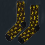 Menorah Flame Socken<br><div class="desc">Eine braune und goldene digitale Darstellung der jüdischen siebenverzweigten Menorah (Hebräisch: מְ נ וֹ רָ ). Die siebenverzweigte Menorah, die im tragbaren Set von Moses in der Wildnis und später im Tempel in Jerusalem verwendet wird, ist seit der Antike ein Symbol des Judentums und das Emblem des modernen Staat Israel....</div>