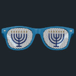 Menorah Hanukkah Party Partybrille<br><div class="desc">Coole Hanukkah Party Sonnenbrille in blau mit einer Menorah für Chanukah. Rock deine Hanukah Feier mit dieser lustigen jüdischen Brille.</div>