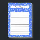 Menorah Star von David Hanukkah Blue CUSTOM Notepa Post-it Klebezettel<br><div class="desc">Machen Sie Ihre Shopping-Listen stilvoll mit diesem maßgeschneiderten Einkaufs-,  Speisen- oder Liste-Notizblock. Passen Sie Ihre Bedürfnisse an oder fügen Sie Anzug hinzu. Behalte oder löscht auch die Zeilen. Karo in meinem Shop für mehr Größen und Stile!</div>