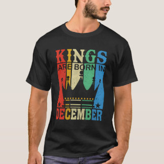 Mens a King war im Dezember Geboren, glücklich zum T-Shirt