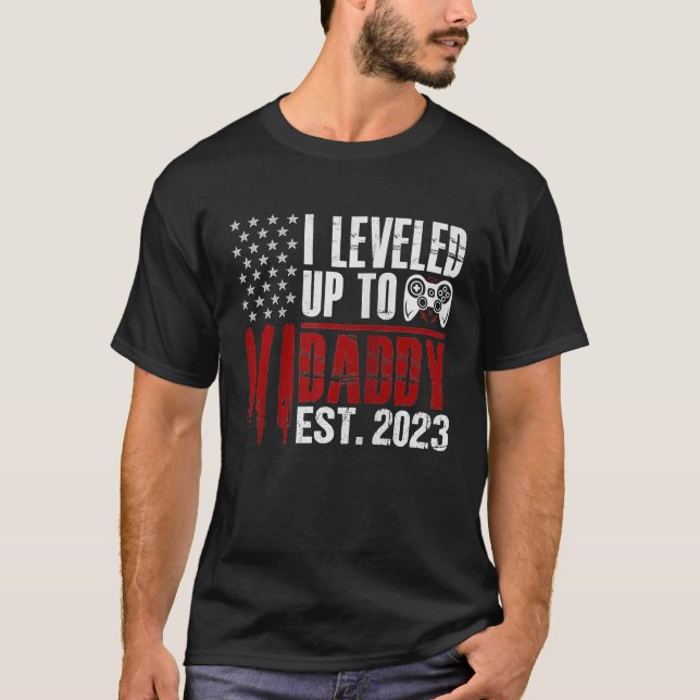Mens bald Papi 2023 Erster Vater Amerikaner T-Shirt (Vorderseite)