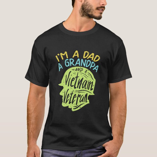 Mens bin ich Vater, Großvater und Vietnamveteran T-Shirt (Vorderseite)