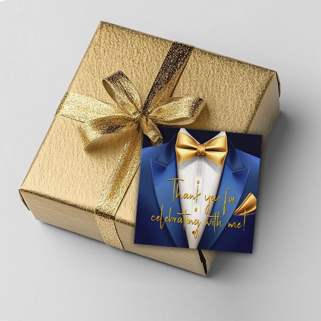 Mens Blue Gold Geburtstagsparty Geschenkanhänger (Men's birthday favor gift tags with blue and gold tuxedo design. You can personalize with your text.)