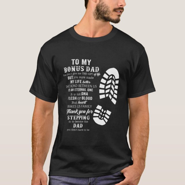 Mens Bonus Vater Fathers Day Geschenk von Tochter  T-Shirt (Vorderseite)