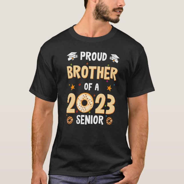 Mens Brother Abschluss Class of 2023 Senior Gradu T-Shirt (Vorderseite)