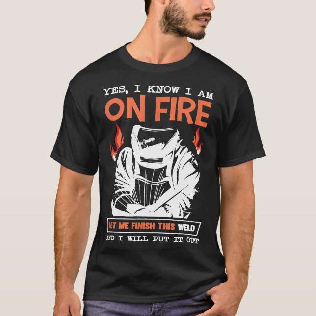 Mens Funny Welding Zitat, ich weiß, ich bin auf Fe T-Shirt (Vorderseite)