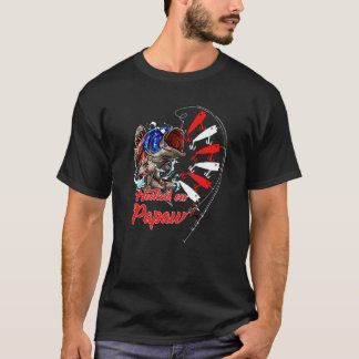 Mens Hooked on Papaw Fisherman American Flag Patte T-Shirt