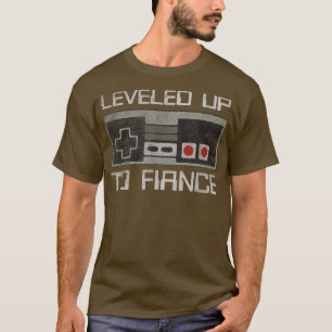 Mens Leveled up to Fiance Newly Engagement ged Jus T-Shirt