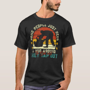 Mens Manche Leute brauchen nur eine Umarmung Jiu J T-Shirt