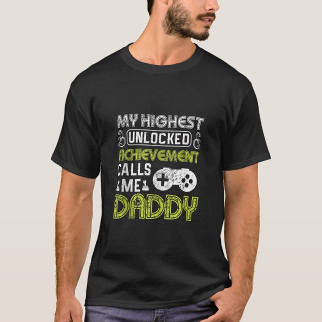 Mens Meine größte ungesicherte Leistung nennt mich T-Shirt (Vorderseite)