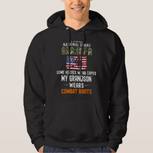 Mens My Grandson trägt Kampfstiefel mit Stolz auf Hoodie