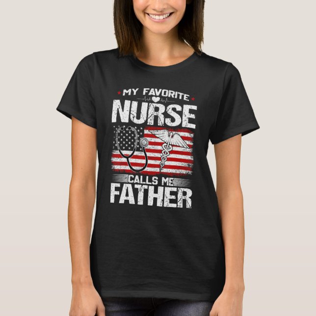 Mens My Lieblings-Krankenschwester nennt mich Vate T-Shirt (Vorderseite)