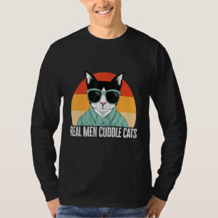 Mens Real Men Cuddle Katzen Vintage Mens Katzenkat T-Shirt