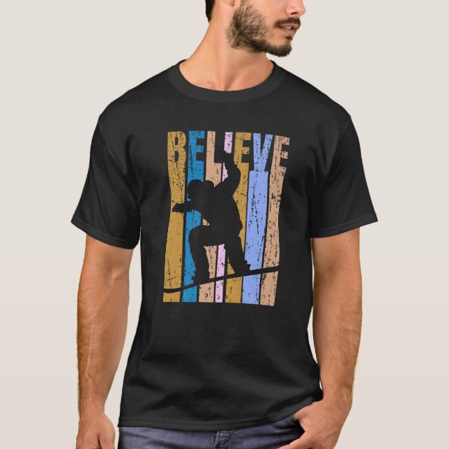 Mens Retro Mens Snowboarden Snowboarder Jumping T T-Shirt (Vorderseite)