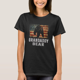 Mens Vintag Grandaddy Bear American Flag 4. J T-Shirt