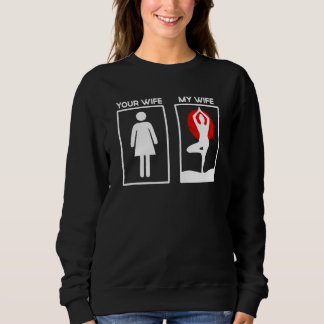 Mens your Ehefrau Meine Ehefrau Kemetic Yoga Quote Sweatshirt