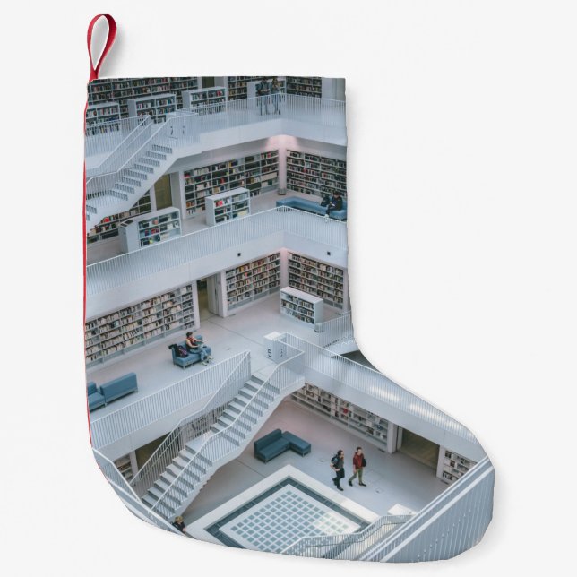 MENSCHEN, DIE INNERHALB DER BIBLIOTHEK GEHEN KLEINER WEIHNACHTSSTRUMPF (Vorderseite)