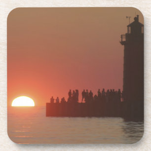 Menschen Leuchtturm Sonnenuntergang Silhouette im  Getränkeuntersetzer