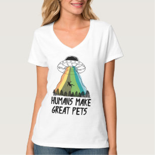 Menschen machen große Alien UfO Halloween-Kostüme T-Shirt