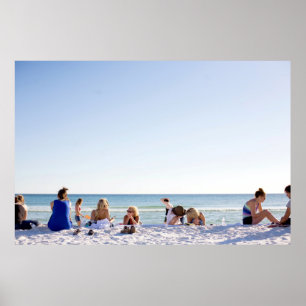 Menschen mit weißem Sand am Strand Poster