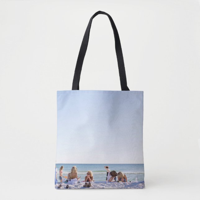 Menschen mit weißem Sand am Strand Tasche (Vorderseite)