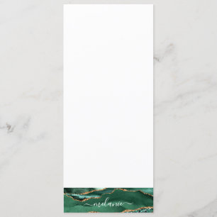 Menu personnalisé avec marbre vert agate et paille