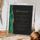 Menü "Wedding Bar" Emerald Green Gold Agate Dark Poster<br><div class="desc">Ein elegantes Zeichen für Ihr Hochzeitsmenü. Die Wörter "Bar menu" werden in goldfarbener Handschriftenkalligrafie mit Swashes am Anfang und Ende angezeigt, darunter mit anpassbarem Text. Ein smaragdgrünes Aquarelldesign besticht durch goldene Imitate Glitzer und schmückt den links Rahmen auf schwarzem Tonschiefer. In unserer Kollektion finden Sie die passende Hochzeitseinladung und das...</div>