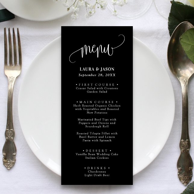 Menus de mariage rustiques à calligraphie simple (Simple calligraphy rustic wedding menus add romantic charm and guide guests through your meal.)