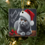 Meowy Christmas British Shorthair Santa Cat Keramikornament<br><div class="desc">Freuen Sie sich auf das "Meowy Christmas"-Design mit einer festlichen britischen Kurzhaarkatze, die in einer Weihnachtsmannmütze gespannt ist. Dieses skurrile und fröhliche Kunstwerk vereint den Weihnachtsgeist mit dem spielerischen Charme eines britischen Kurzhaars. Dieses Design ist perfekt für Katzenliebhaber und diejenigen, die den festlichen Geist der Festivalküche lieben, und verleiht Ihren...</div>