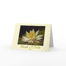 Merci jaune renversant de fleur de Lotus blanc