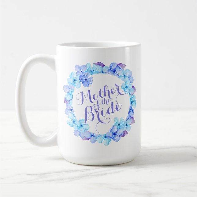 Mère de la jeune mariée épousant la tasse (Gauche)