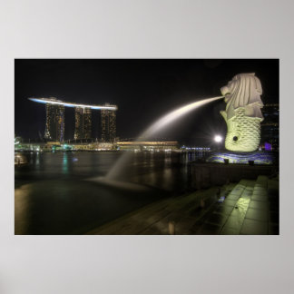 Merlion entlang Singapur River Marina bei Nacht Poster