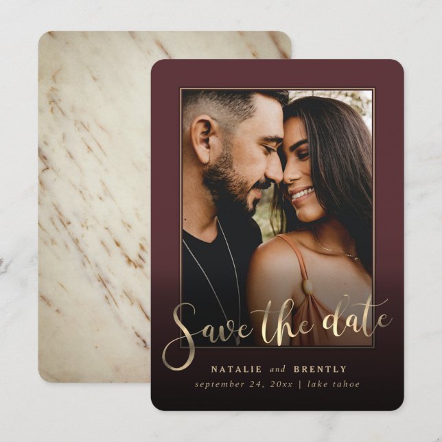 Merlot Wine Red Gold Script & Marble Foto Overlay Save The Date (Vorne/Hinten)