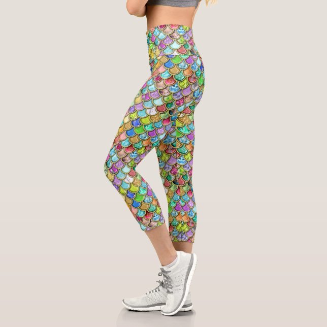 Mermaid Scales mit Gem Stones und Glitzer Capri Leggings (Links)