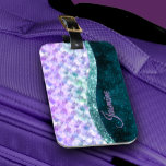 Mermaid skin aquamarin silber Imitate Glitzer mono Gepäckanhänger<br><div class="desc">Hübscher schick und elegant mädchenhafte Haut irisierende Imitate Glitzer in aquamarin türkisfarbenen lila Silberfarben Design für den Trend-cleveren und kunstliebenden angesagten Trendsetter. Dieses stilvolle Design wäre ideal für Mädchen, die funkelnd Designs lieben. Zeigen Sie Ihren persönlichen Stil, sehen Sie modern, trendig und fühlen Sie sich stilvoll mit einem einzigartigen Design...</div>