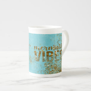 Mermaid Vibes - Gold Glitzer Typografie auf Aquama Prozellantasse