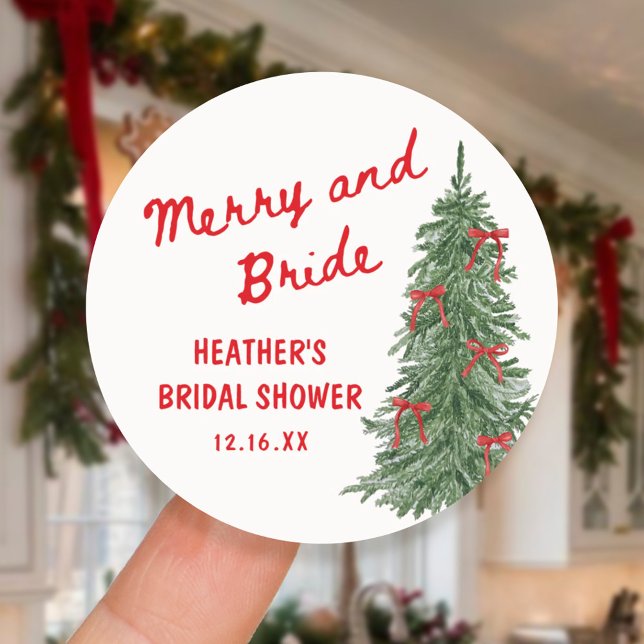Merry and Bride Whimsical Holiday Bridal Shower Runder Aufkleber (Von Creator hochgeladen)
