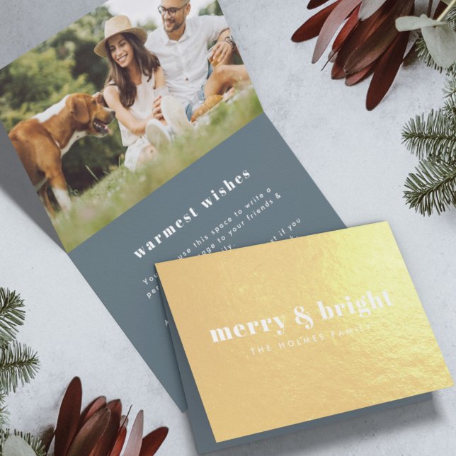 Merry and Bright | Stylish Modern Photo Xmas Gold Folienkarte (Von Creator hochgeladen)
